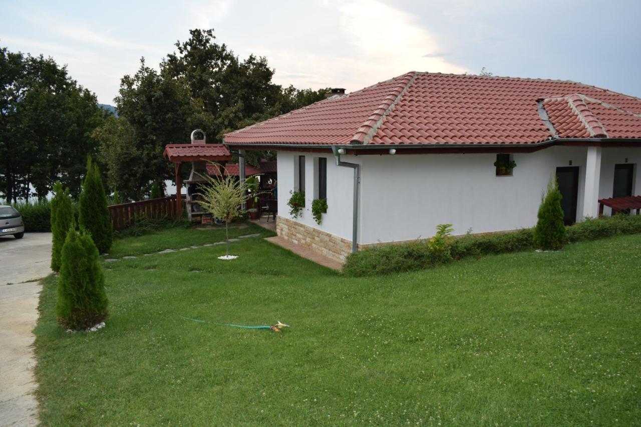 Two Villas Kirkovo Eksteriør billede
