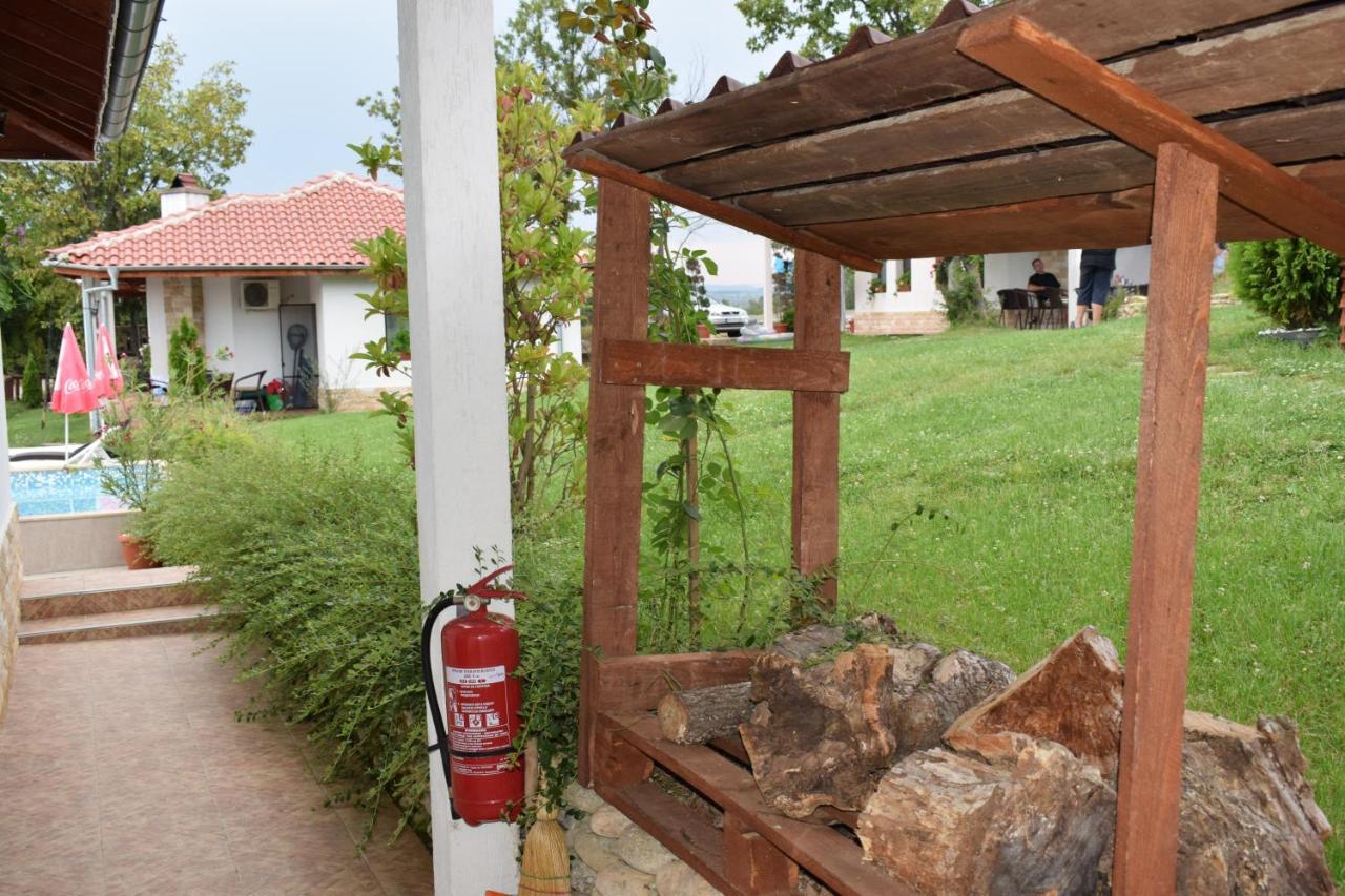 Two Villas Kirkovo Eksteriør billede